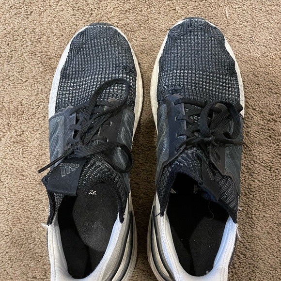 Adidas ultra boost mens size 11 used - Picture 3 of 5